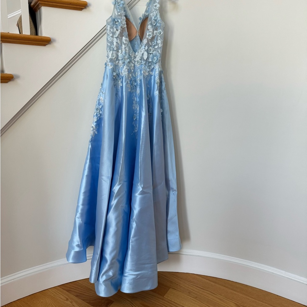 CINDERELLA PROM DRESS - Picture 8 of 8
